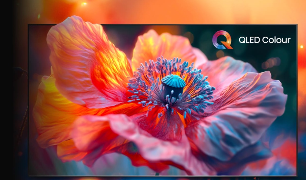 Hisense 50E7Q — QLED-панель, яркие цвета квантовых точек