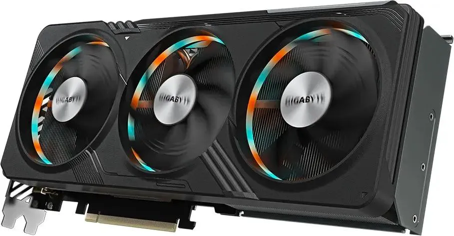 Gigabyte RTX 4070 Ti Super Gaming OC — вид спереди, три вентилятора WINDFORCE с RGB подсветкой