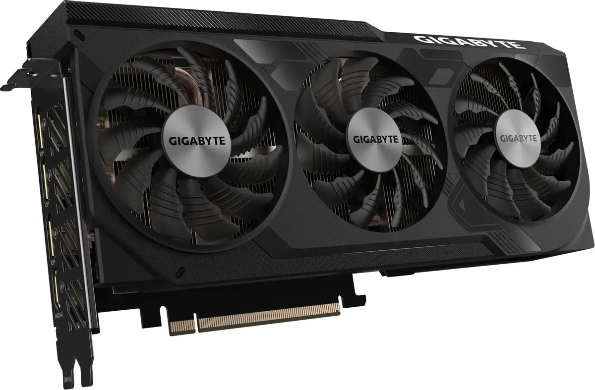 Gigabyte RTX 4070 Super WINDFORCE боковой профиль тройная система охлаждения толщина корпуса