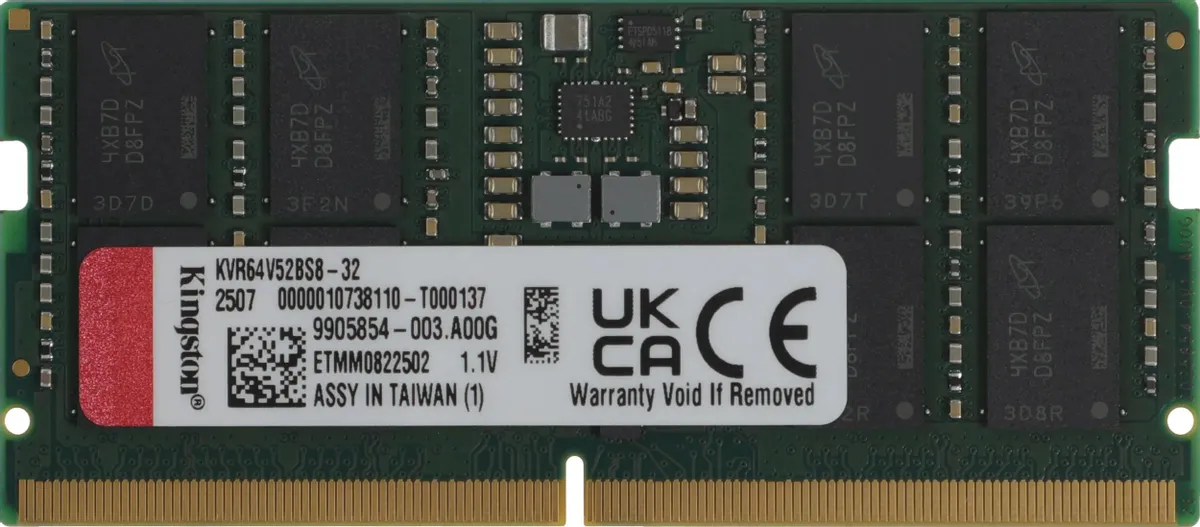 Kingston Value KVR64V52BS8-32 SODIMM DDR5 32 ГБ — вид сверху с маркировкой и сертификациями