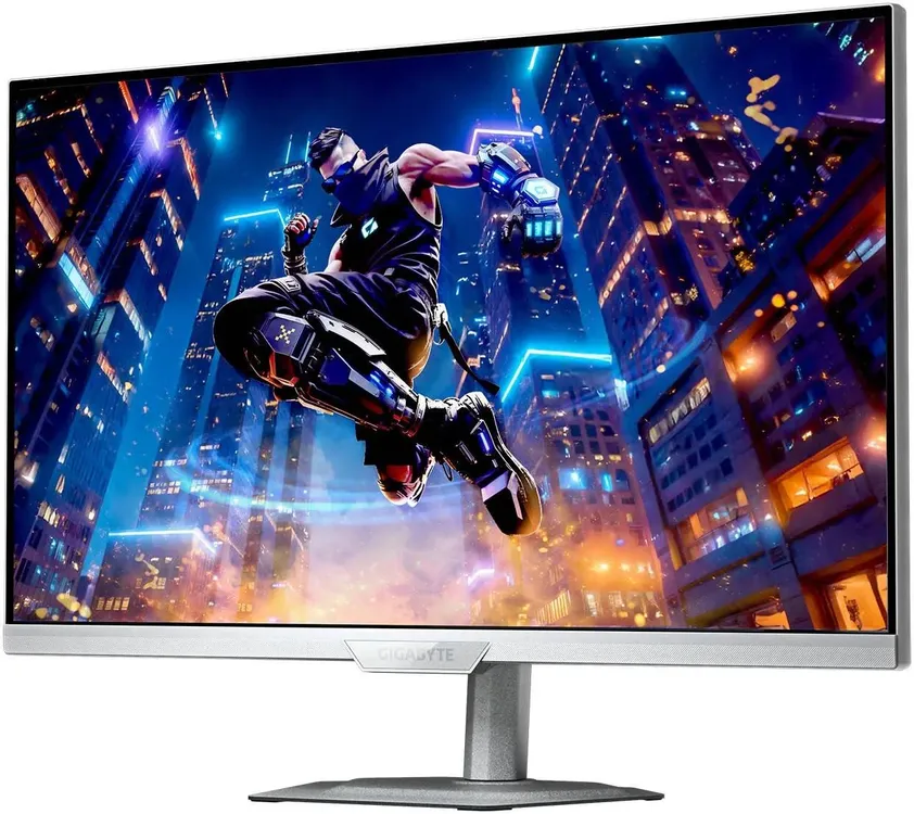 Gigabyte M27UP ICE вид под углом — яркость и контраст IPS 4K матрицы в игровой сцене
