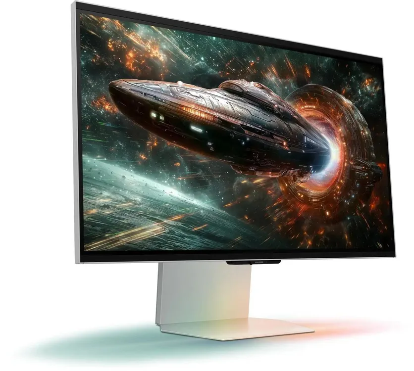 Samsung Odyssey 3D LS27FG900XIXCI боковой вид — тонкий профиль корпуса на белой подставке